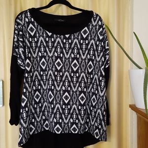 B'leev black and white long sleeve shirt size L